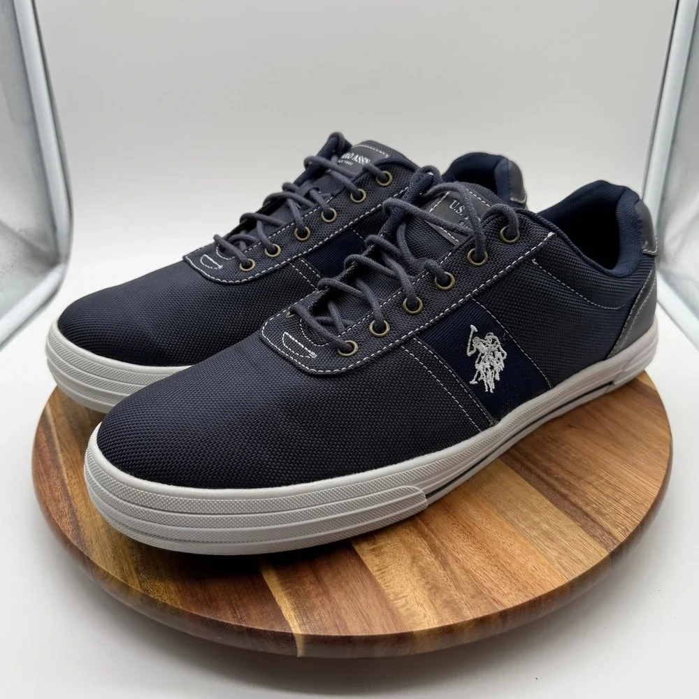 US Polo Assn Helm Men's‎ 13M Navy Blue Textile Low Top Sneakers  0858